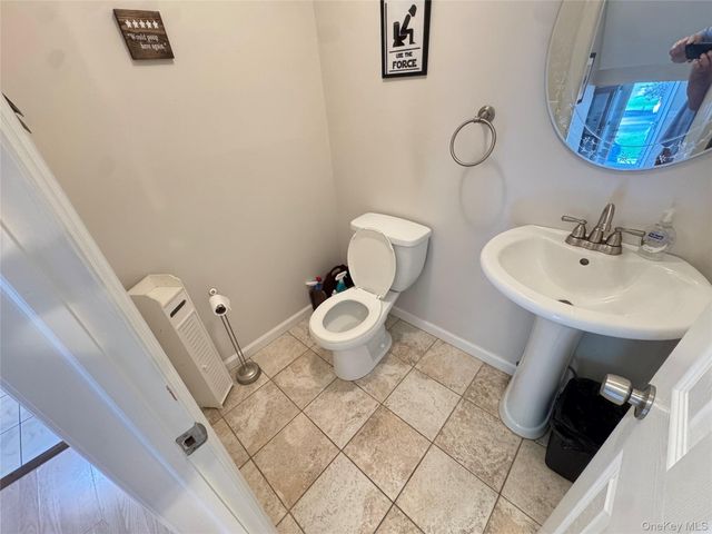 1 Hawthorne Court, Fishkill, NY 12524