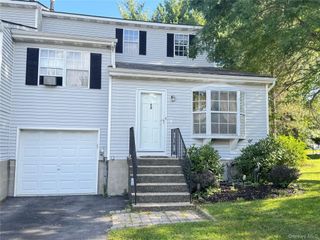 1 Hawthorne Court, Fishkill, NY 12524