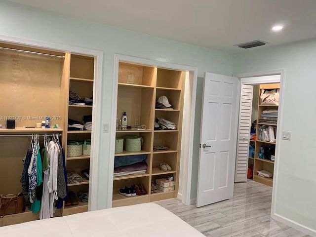 600 NE 7th Ave 12, Fort Lauderdale, FL 33304