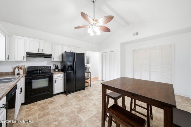 10200 Arbor Oak Dr, Louisville, KY 40229