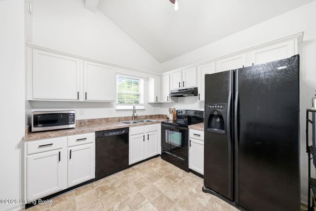 10200 Arbor Oak Dr, Louisville, KY 40229
