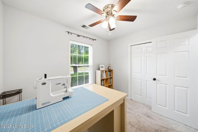 10200 Arbor Oak Dr, Louisville, KY 40229