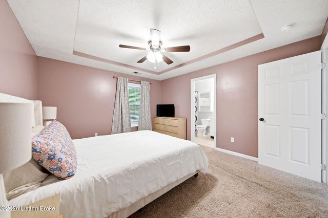 10200 Arbor Oak Dr, Louisville, KY 40229