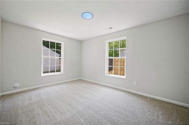 105 Wythe Crescent DR, Hampton, VA 23661