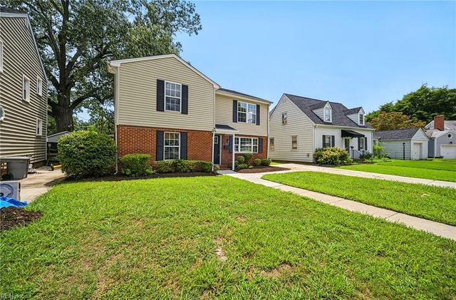 105 Wythe Crescent DR, Hampton, VA 23661