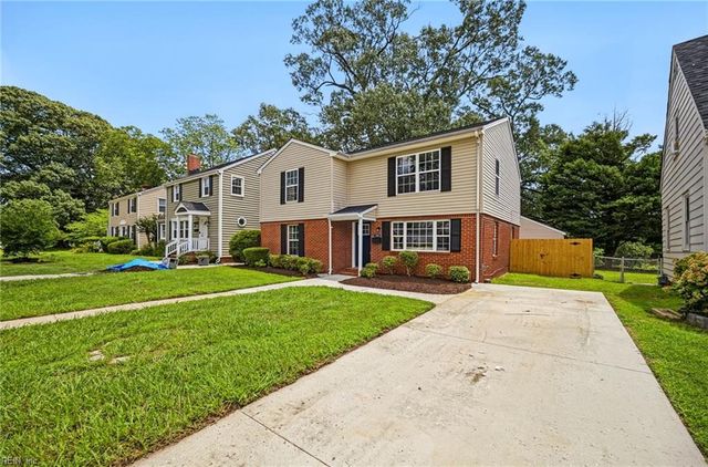 105 Wythe Crescent DR, Hampton, VA 23661