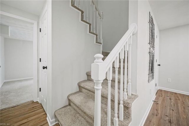 105 Wythe Crescent DR, Hampton, VA 23661
