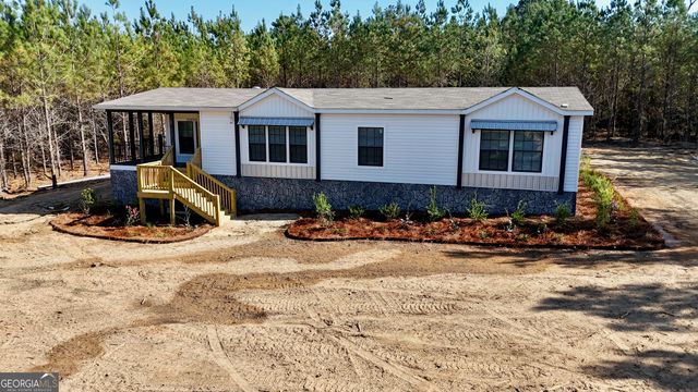 1262 Penny Morris Road, Baxley, GA 31513