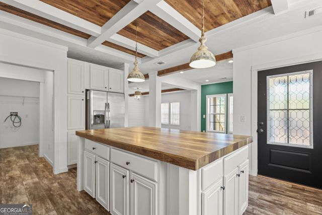 1262 Penny Morris Road, Baxley, GA 31513