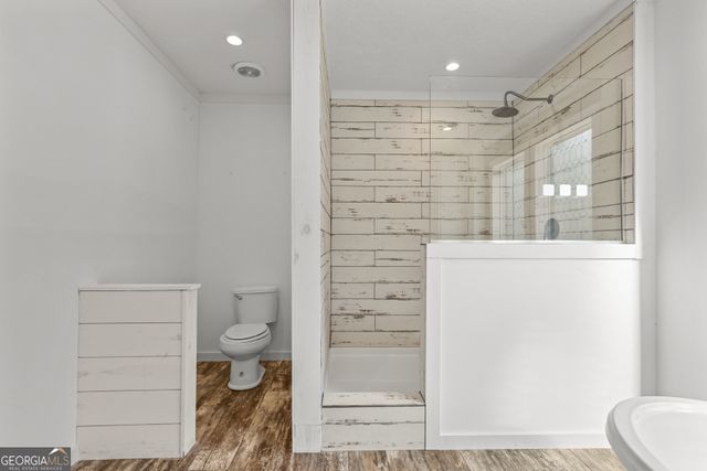 1262 Penny Morris Road, Baxley, GA 31513