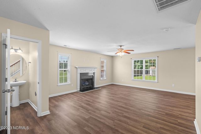 156 Baysden Road, Chinquapin, NC 28521