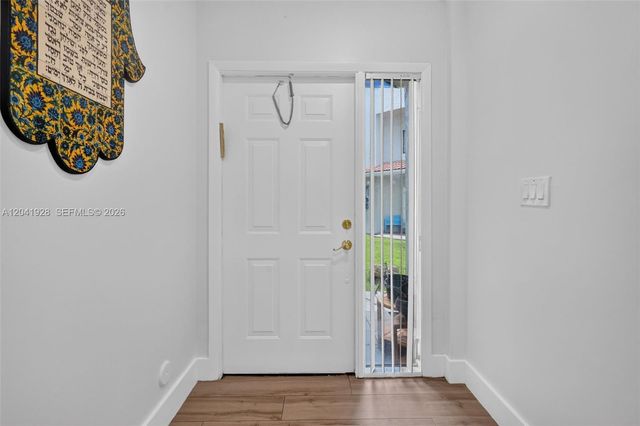 21391 Marina Cove Circle 19K, Aventura, FL 33180