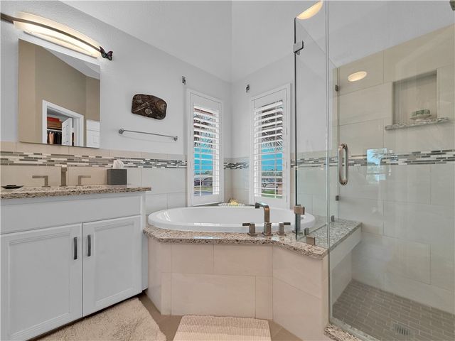 8210 Seashore Dr, Corpus Christi, TX 78412