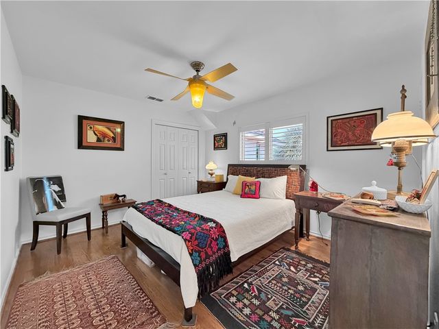 8210 Seashore Dr, Corpus Christi, TX 78412