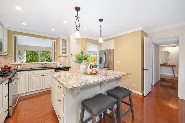 6912 Navarro Ct, Citrus Heights, CA 95621