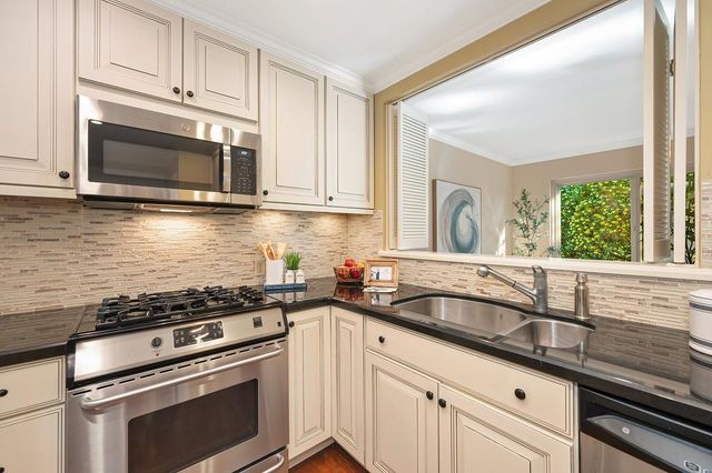 6912 Navarro Ct, Citrus Heights, CA 95621