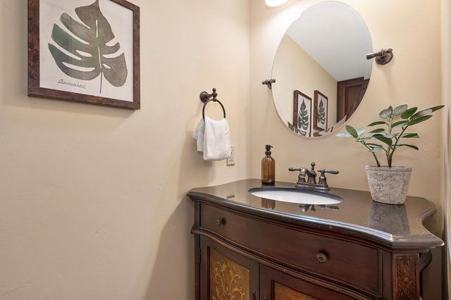 6912 Navarro Ct, Citrus Heights, CA 95621