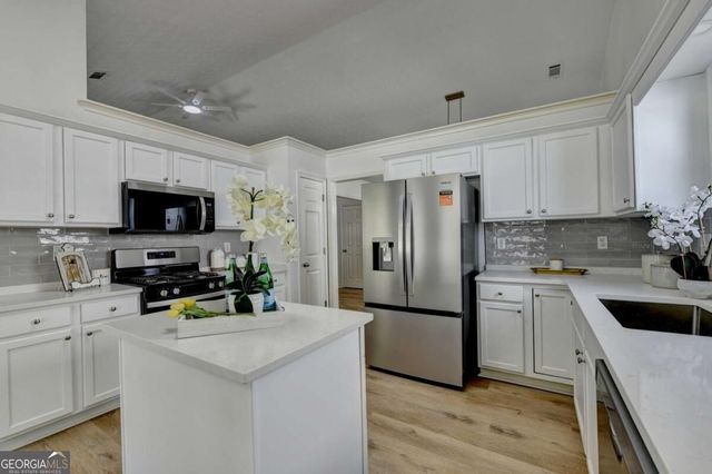 1616 Dunton Green Way, Lawrenceville, GA 30043