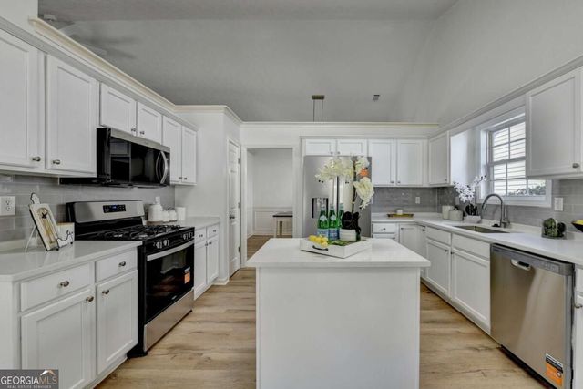 1616 Dunton Green Way, Lawrenceville, GA 30043