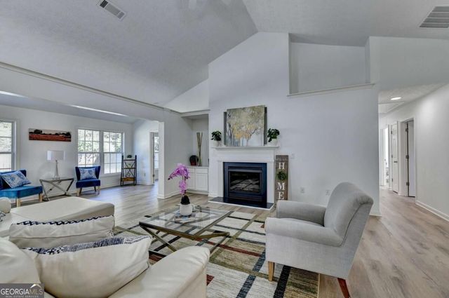 1616 Dunton Green Way, Lawrenceville, GA 30043