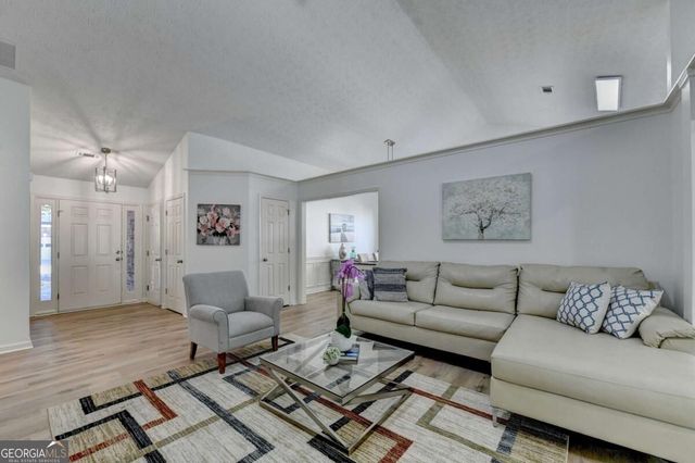 1616 Dunton Green Way, Lawrenceville, GA 30043
