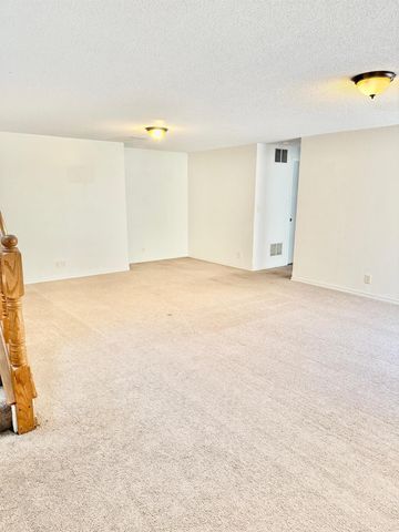 2106 E Summerset St, Derby, KS 67037