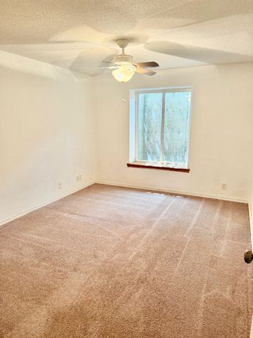 2106 E Summerset St, Derby, KS 67037