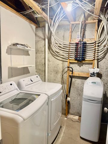 2106 E Summerset St, Derby, KS 67037