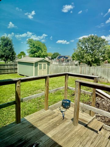 2106 E Summerset St, Derby, KS 67037