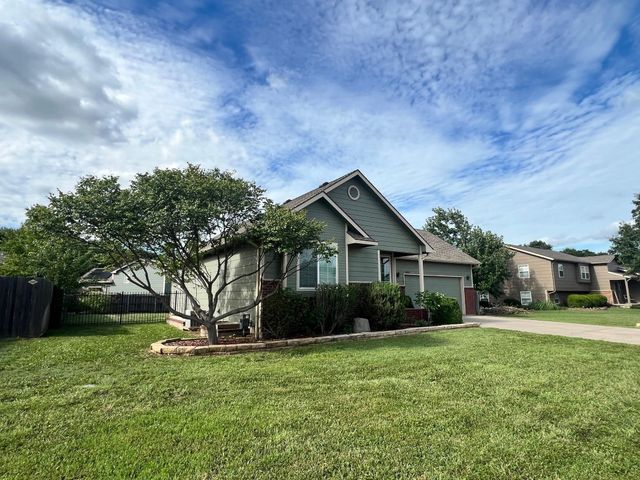 2106 E Summerset St, Derby, KS 67037