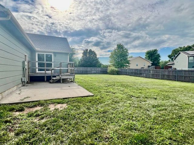 2106 E Summerset St, Derby, KS 67037