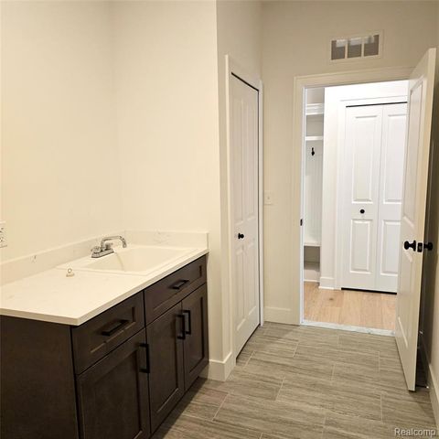 7368 Brys Drive, Shelby, MI 48316