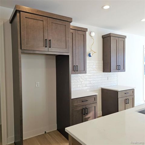 7368 Brys Drive, Shelby, MI 48316