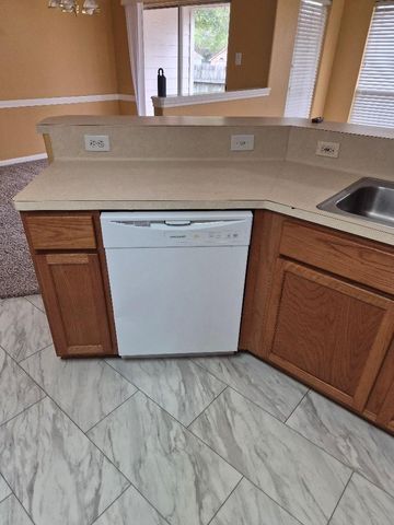 202 Canterbury Drive, Conroe, TX 77303