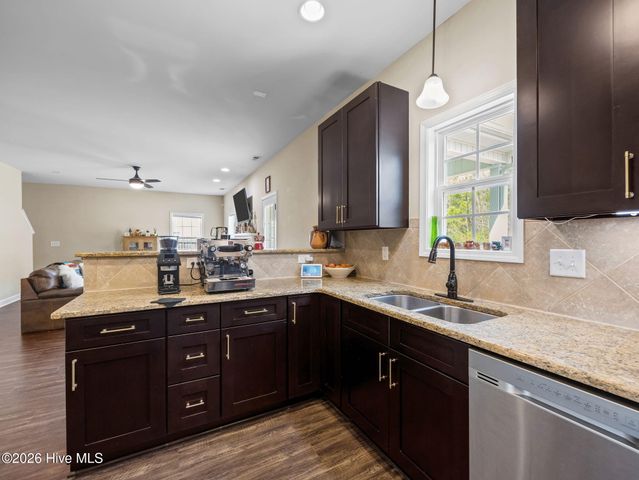 130 Mittams Point Drive, Jacksonville, NC 28546