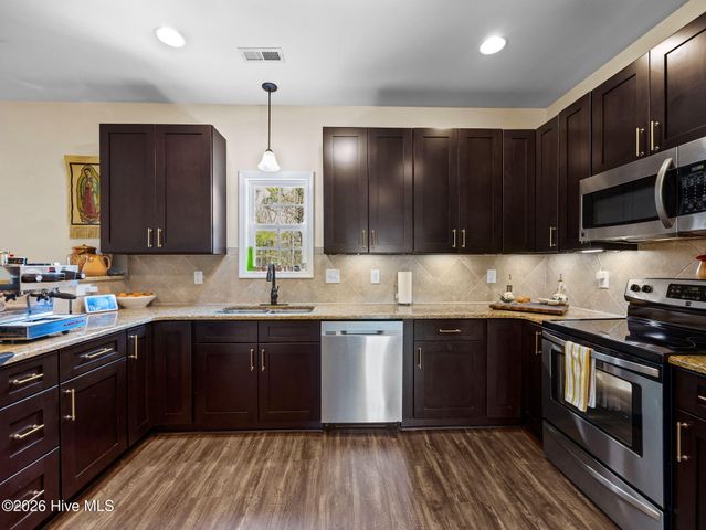 130 Mittams Point Drive, Jacksonville, NC 28546