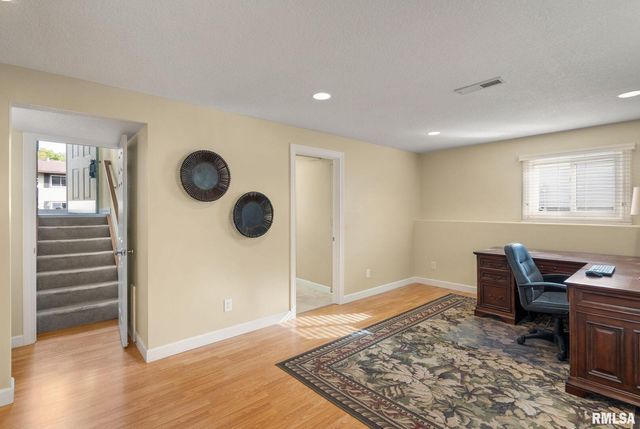 5000 44th Ave Avenue, Moline, IL 61265