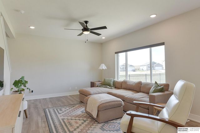 19122 Fir Street, Gretna, NE 68028