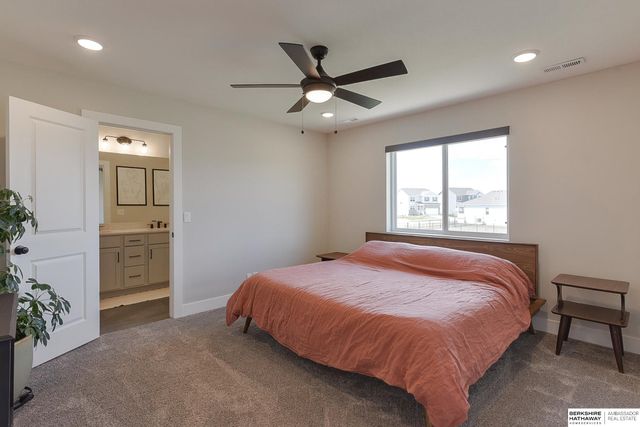 19122 Fir Street, Gretna, NE 68028