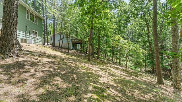 36 E Mountain Drive, Eureka Springs, AR 72632