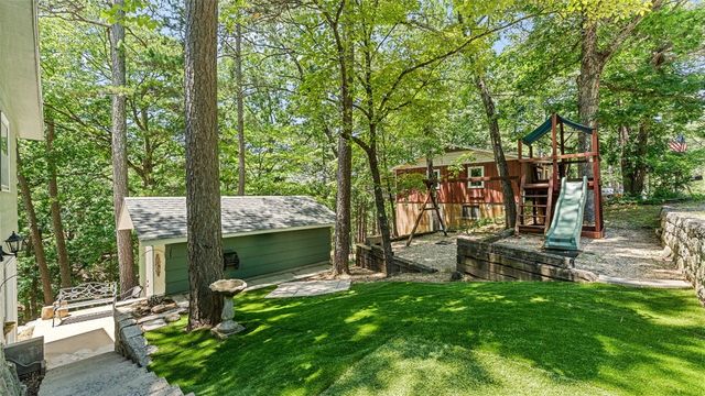 36 E Mountain Drive, Eureka Springs, AR 72632