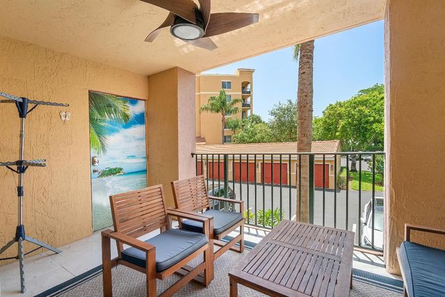 700 Scotia Drive 205, Hypoluxo, FL 33462