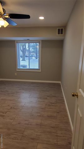 11 Idaho 11, Coram, NY 11727