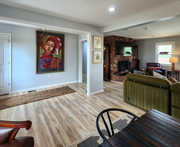 121 Paradise Camp Road, Harrodsburg, KY 40330