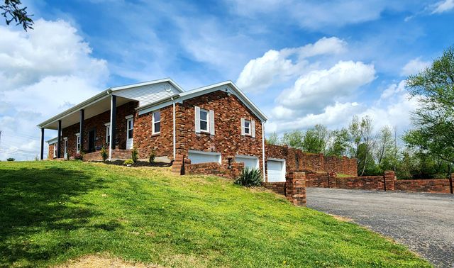121 Paradise Camp Road, Harrodsburg, KY 40330