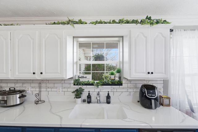 204 Sturbridge Drive, Georgetown, KY 40324