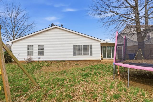 204 Sturbridge Drive, Georgetown, KY 40324