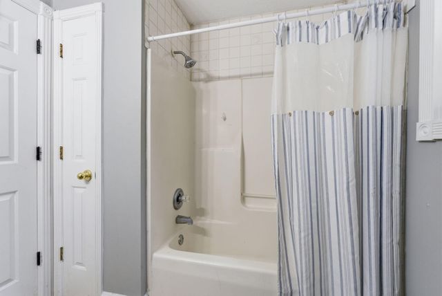 204 Sturbridge Drive, Georgetown, KY 40324