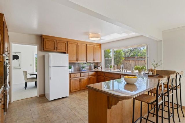 1102 Blue Lake Square, Mountain View, CA 94040