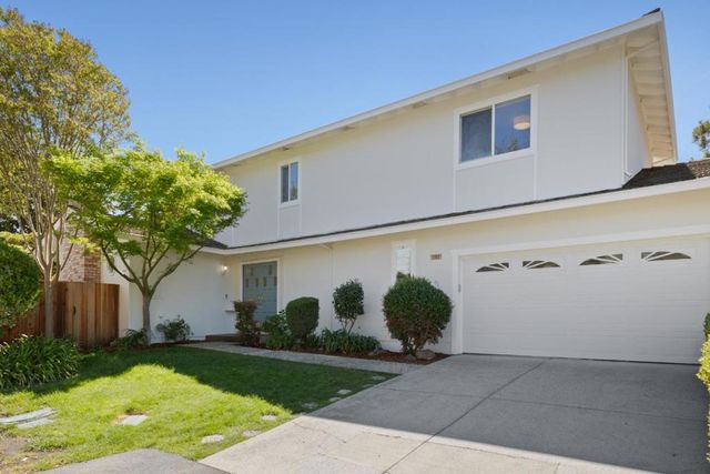 1102 Blue Lake Square, Mountain View, CA 94040